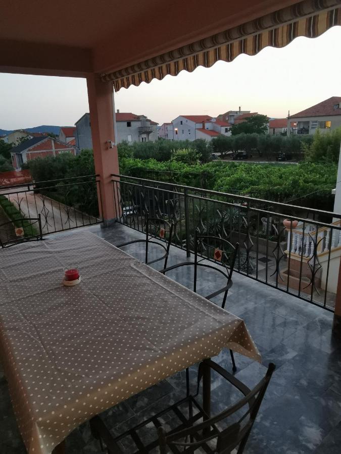 Apartman Konfidenca Biograd Na Moru Exterior photo