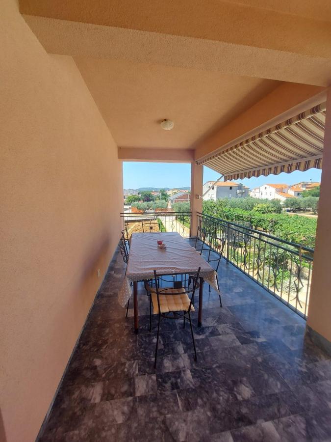 Apartman Konfidenca Biograd Na Moru Exterior photo